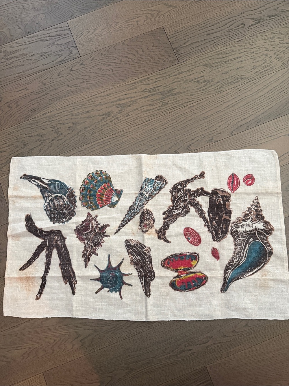 Seashell linen hand towel